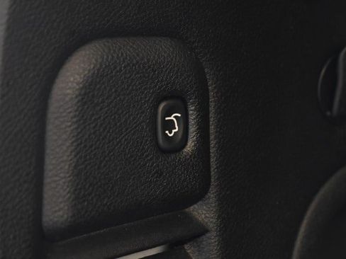 Used 2021 Jeep Grand Cherokee Laredo X AWD/4WD image 18