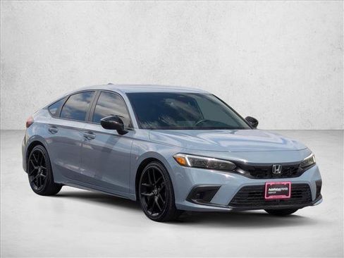 Used 2024 Honda Civic Sport image 3