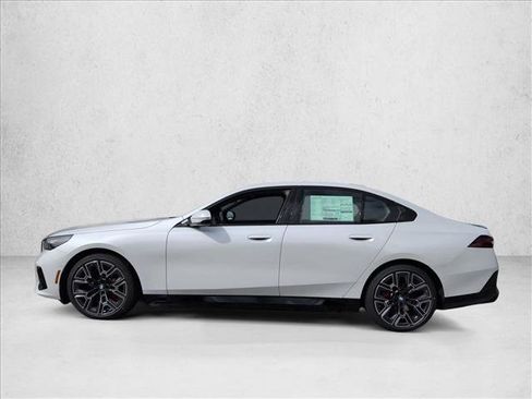 New 2026 BMW i5 eDrive40 w/ M Sport Package image 5