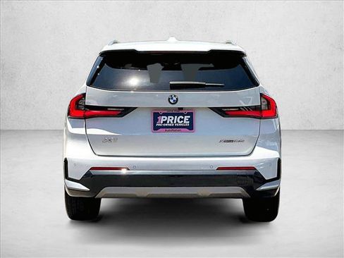 Used 2024 BMW X1 xDrive28i AWD/4WD image 4