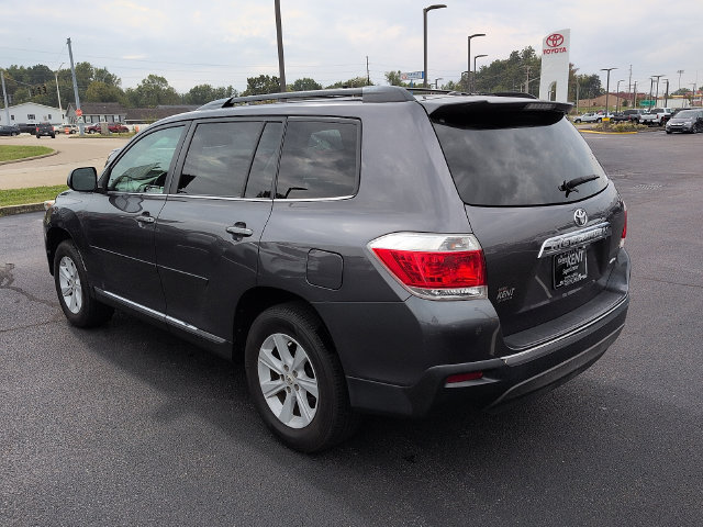 Used 2012 Toyota Highlander SE w/ Tow Pkg AWD/4WD image 5