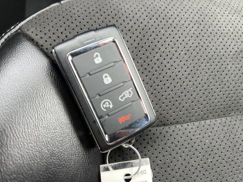 Certified 2023 Jeep Grand Cherokee Altitude image 34