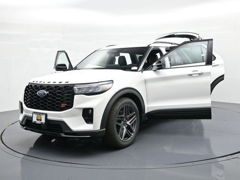 New 2026 Ford Explorer ST image 36