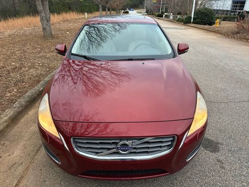 Used 2013 Volvo S60 T5 image 3