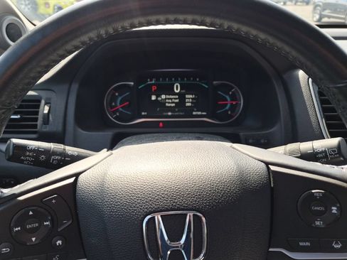 Used 2019 Honda Pilot EX-L image 11