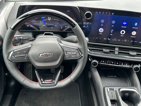 New 2025 Chevrolet Equinox EV RS image 14