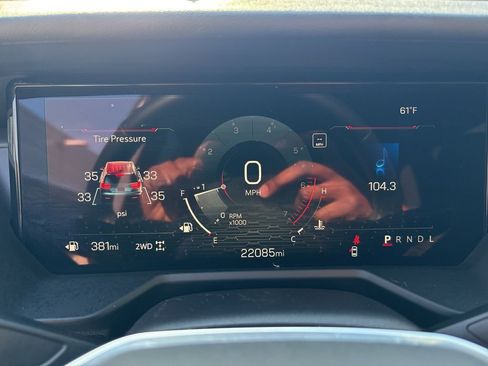 Used 2025 GMC Acadia Elevation image 21