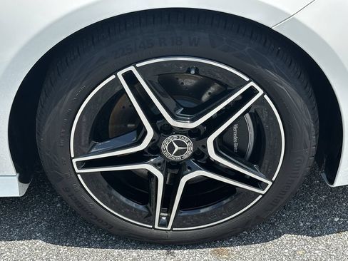 Certified 2025 Mercedes-Benz CLA 250 4MATIC image 14