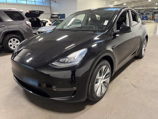 Used 2021 Tesla Model Y Long Range AWD/4WD image 7
