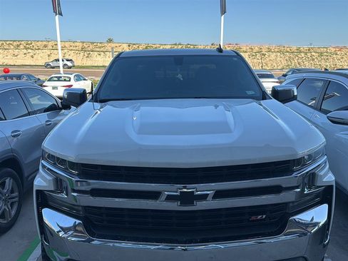 Used 2020 Chevrolet Silverado 1500 LT w/ Texas Edition AWD/4WD image 5