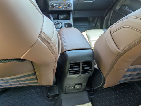 Certified 2024 Ford Bronco Sport Badlands w/ Premium Package AWD/4WD image 30