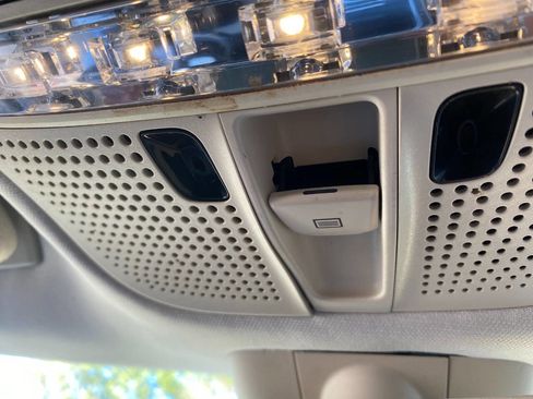 Used 2017 Mercedes-Benz C 300 4MATIC Sedan image 43