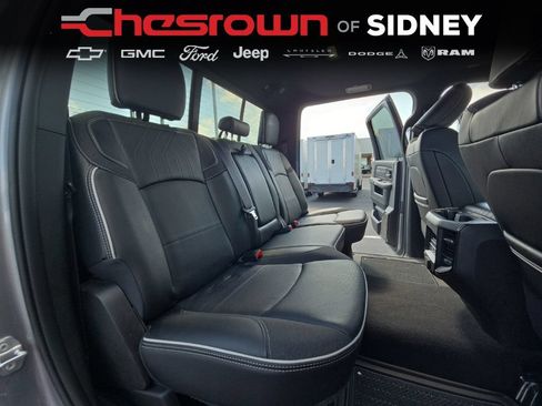 Used 2025 RAM 2500 Limited AWD/4WD image 21