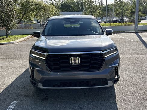 Certified 2025 Honda Pilot EX-L image 10