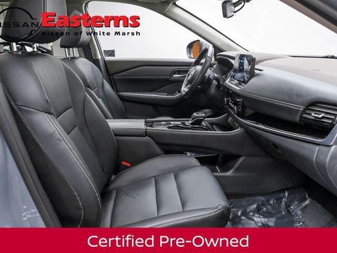 Used 2023 Nissan Rogue SL w/ SL Premium Package image 32