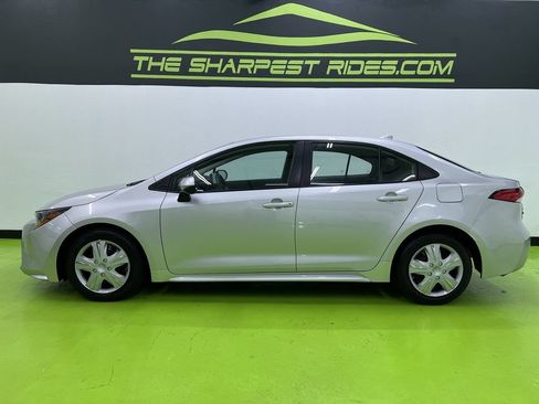 Used 2023 Toyota Corolla LE FWD image 6