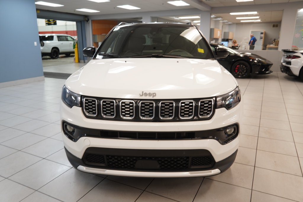 Used 2024 Jeep Compass Limited AWD/4WD image 14
