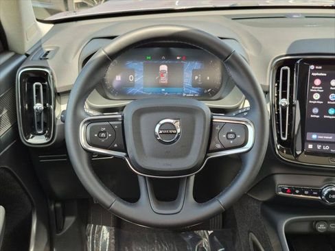 Used 2026 Volvo XC40 B5 Ultra w/ Climate Package AWD/4WD image 13