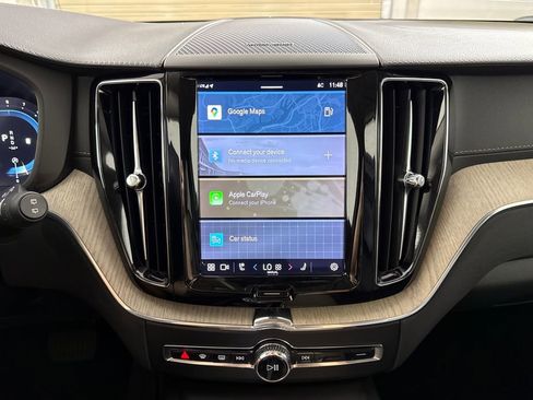 Used 2022 Volvo XC60 B5 Inscription w/ Advanced Package image 16