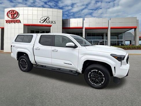 Used 2024 Toyota Tacoma TRD Sport RWD image 1