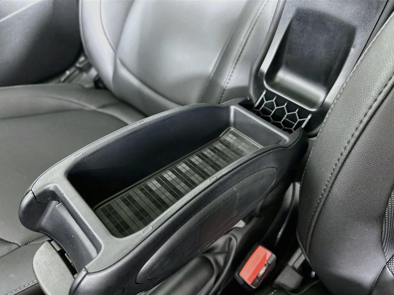Certified 2023 MINI Cooper 2-Door Hardtop FWD image 30