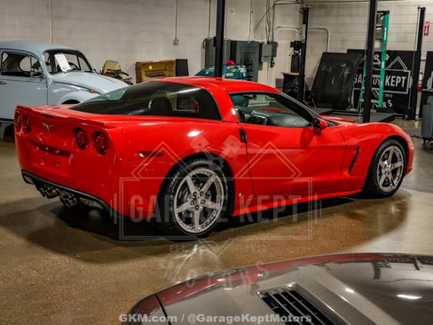 Used 2007 Chevrolet Corvette Coupe RWD image 9