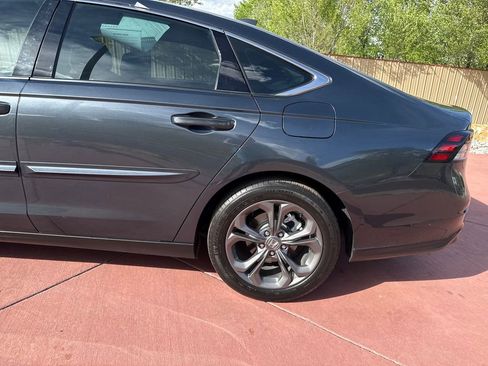 Used 2023 Honda Accord EX image 33