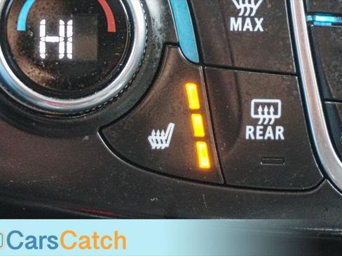 Used 2019 Chevrolet Traverse LT image 41