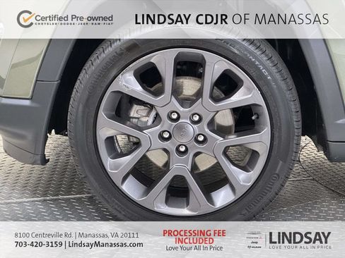 Certified 2021 Jeep Compass Latitude FWD image 11
