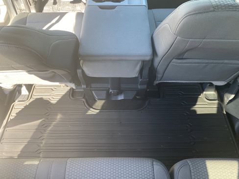 Used 2017 Ford F250 XLT w/ XLT Premium Package image 19