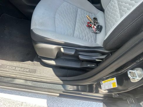 Used 2020 Chevrolet Equinox LS FWD image 5