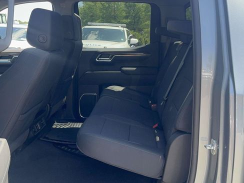 Used 2026 GMC Sierra 1500 SLE w/ Preferred Package AWD/4WD image 19
