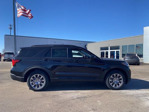 New 2026 Ford Explorer Active w/ Active Comfort Package image 5