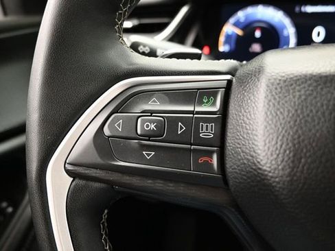 Used 2025 Jeep Grand Cherokee Altitude AWD/4WD image 29