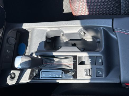 New 2027 Nissan Sentra SR FWD image 21