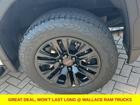 Used 2024 GMC Sierra 1500 Denali w/ Technology Package AWD/4WD image 14