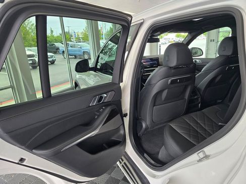 Used 2026 BMW X5 xDrive40i AWD/4WD image 38