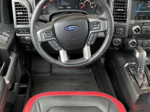 Used 2018 Ford F150 Lariat w/ Equipment Group 502A Luxury AWD/4WD image 22
