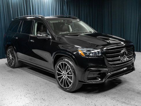 New 2025 Mercedes-Benz GLS 450 4MATIC image 3