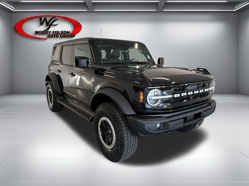 New 2026 Ford Bronco Outer Banks w/ Sasquatch Package AWD/4WD image 3