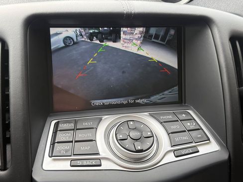 Used 2016 Nissan 370Z Touring Sport RWD image 18