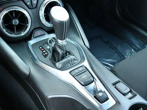 Used 2020 Chevrolet Camaro LT w/ RS Package image 49