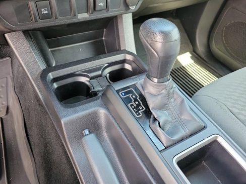 Used 2023 Toyota Tacoma SR AWD/4WD image 10