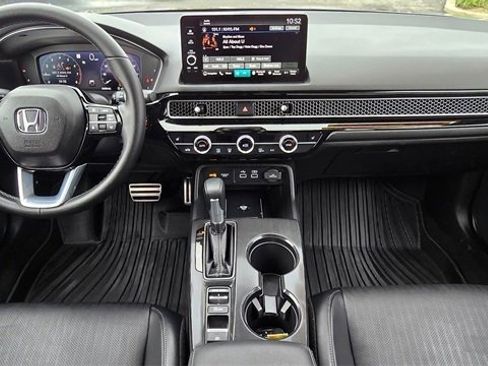 Used 2024 Honda Civic Sport Touring image 7