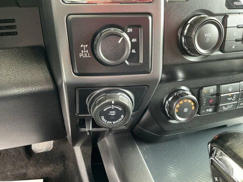 Used 2020 Ford F150 XLT w/ Equipment Group 302A Luxury AWD/4WD image 22