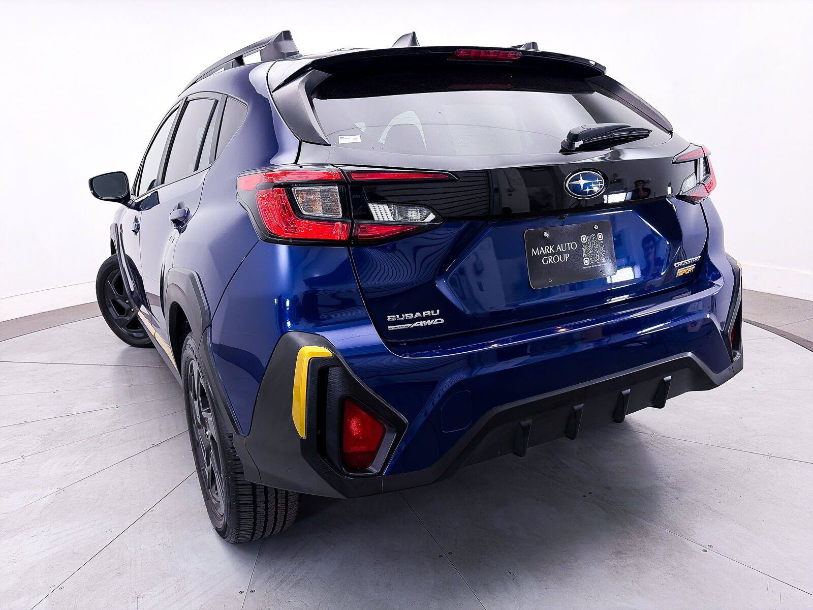 Used 2025 Subaru Crosstrek 2.5i Sport AWD/4WD image 9