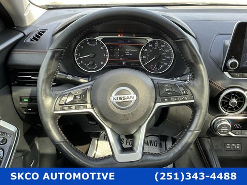 Used 2022 Nissan Sentra SR w/ SR Premium Package image 18