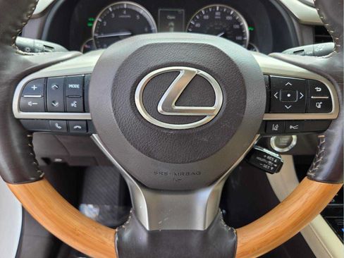 Used 2017 Lexus RX 350 FWD w/ Premium Package image 28