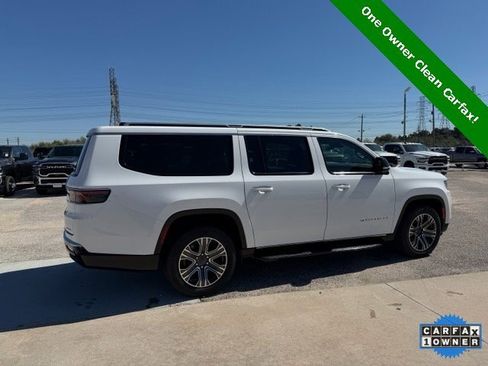 Used 2024 Jeep Wagoneer L Series II w/ Flexible Seating Group image 3