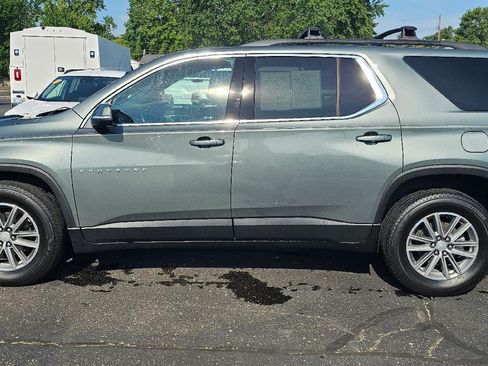 Used 2023 Chevrolet Traverse LT FWD image 4